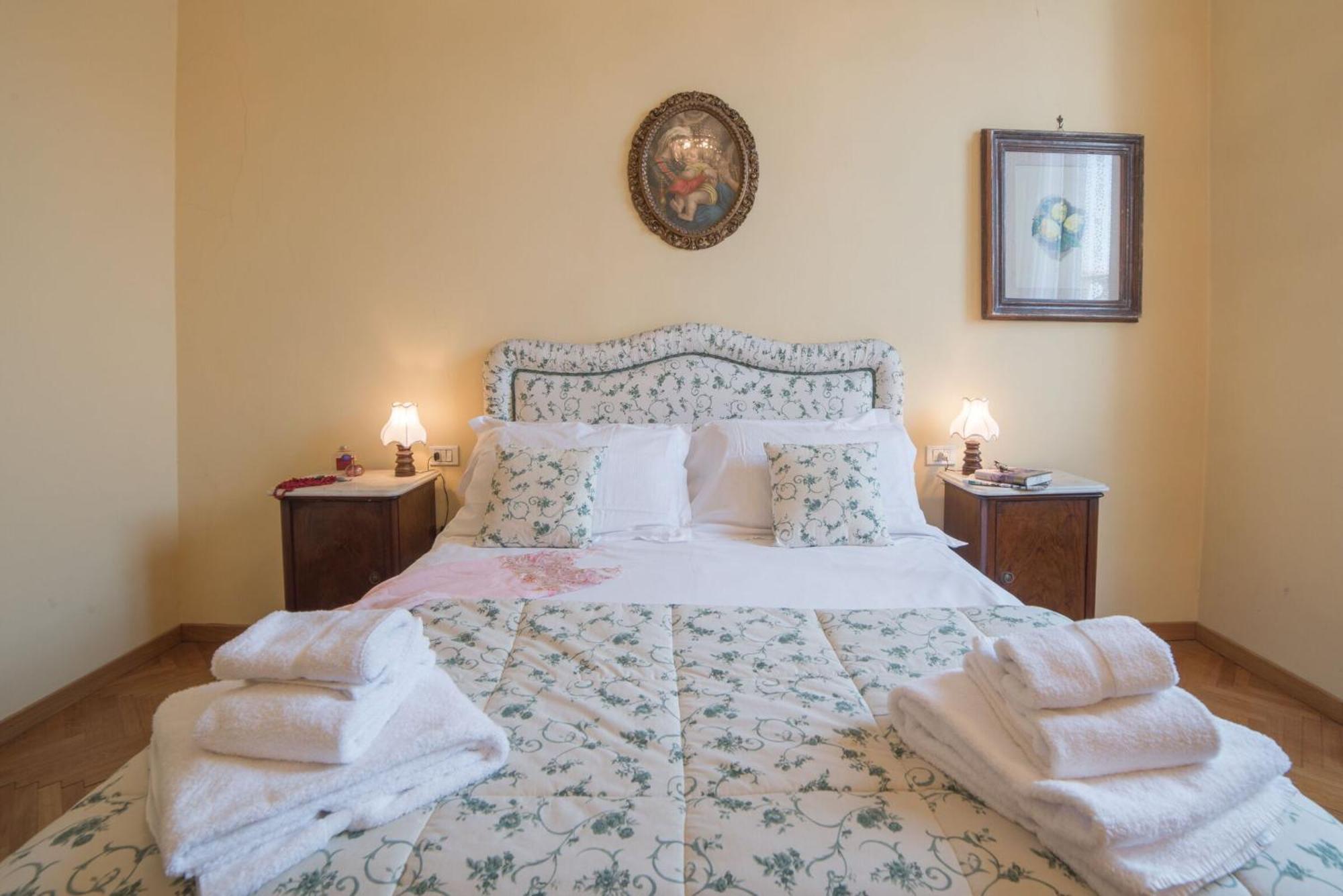 Italian Experience-Duomo Suite Firenze Esterno foto